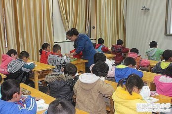 固原市实验小学举行中青年教师研讨课活动